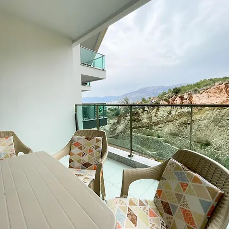 Konak Premium Kargicak Apartament Alanya